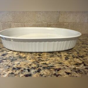 Corningware  2.5 Quart French White Vintage Baking Dish.